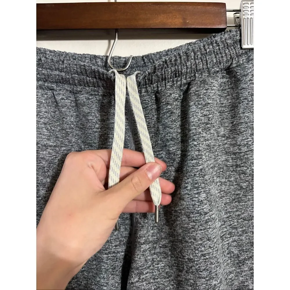 NWOT Vuori Boyfriend Heathered Gray Running Workout Shorts Women's XS
